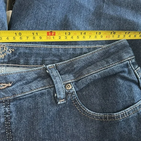 NWOT Lee Riders Women's 16 Petite Denim Blue Jeans Straight Leg Classic - Picture 4 of 9